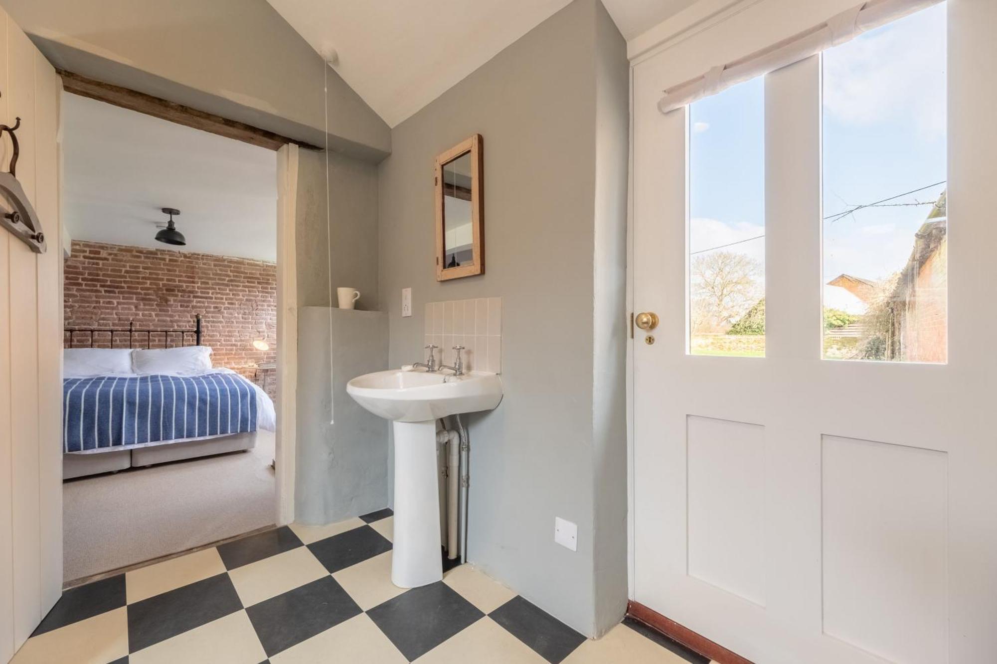 River House Kersey المظهر الخارجي الصورة